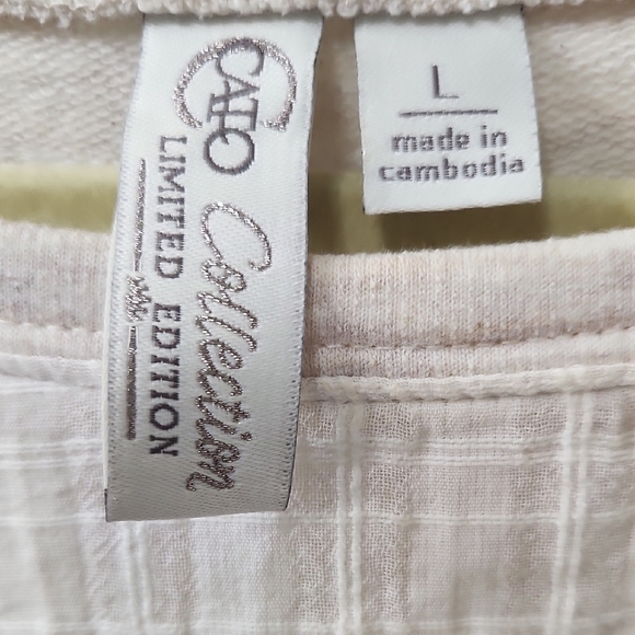 Cato Collection Limited Edition Cottagecore Mixed Media Blouse - Picture 2 of 9